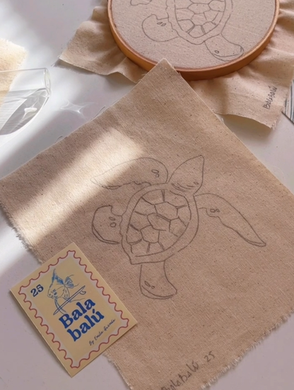 Paño Bordado Tortuga / 18x17 cm